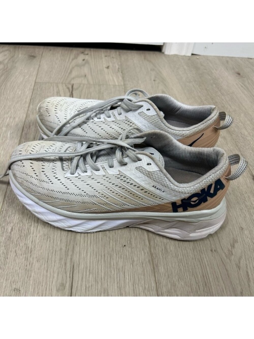 Hoka‎ One Arahi 4 Women’s Nimbus Cloud Lunar Rock Running Shoes